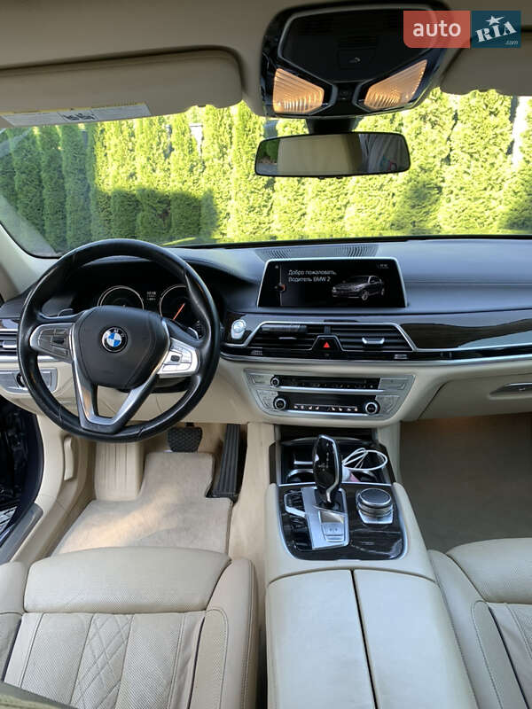 Седан BMW 7 Series 2015 в Кицмани