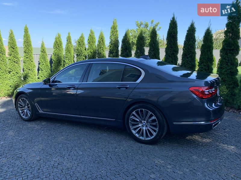 Седан BMW 7 Series 2015 в Кицмани