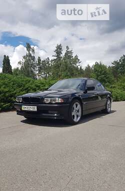 Седан BMW 7 Series 1999 в Малині