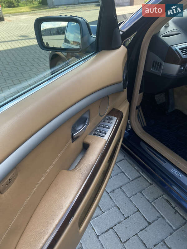Седан BMW 7 Series 2006 в Львові