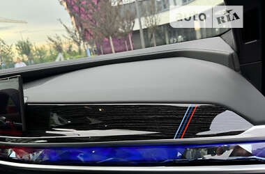 Седан BMW 7 Series 2024 в 