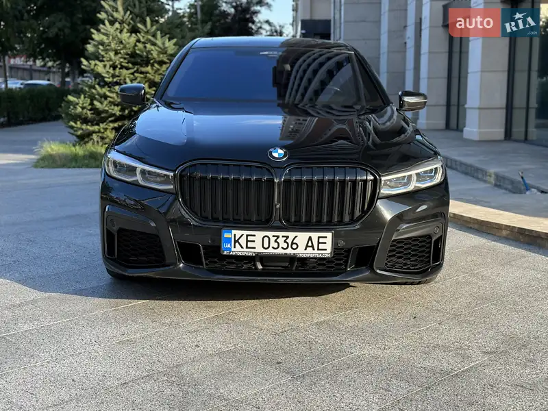 Седан BMW 7 Series 2021 в 