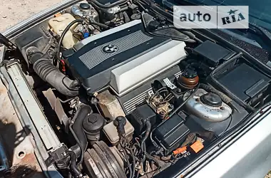 BMW 7 Series 1993