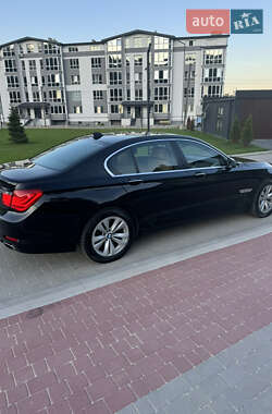 Седан BMW 7 Series 2009 в Львове