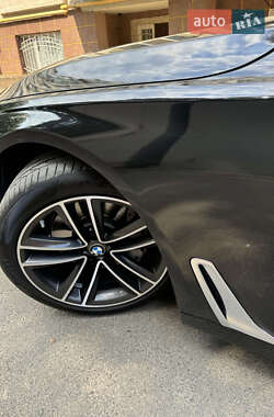 Седан BMW 7 Series 2018 в 