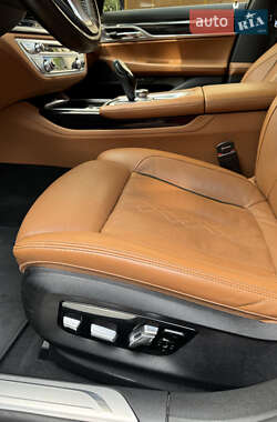 Седан BMW 7 Series 2018 в 