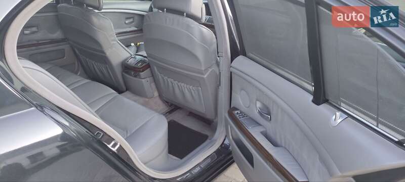 Седан BMW 7 Series 2001 в Львові