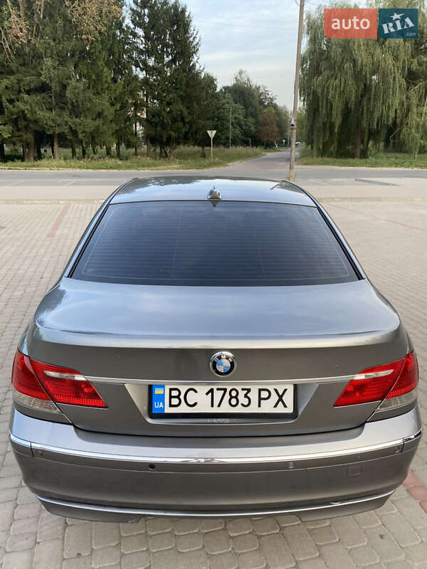 Седан BMW 7 Series 2005 в Новом Роздоле