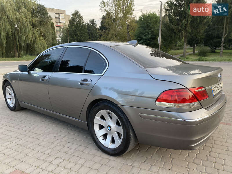 Седан BMW 7 Series 2005 в Новом Роздоле