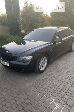 Седан BMW 7 Series 2005 в Львове