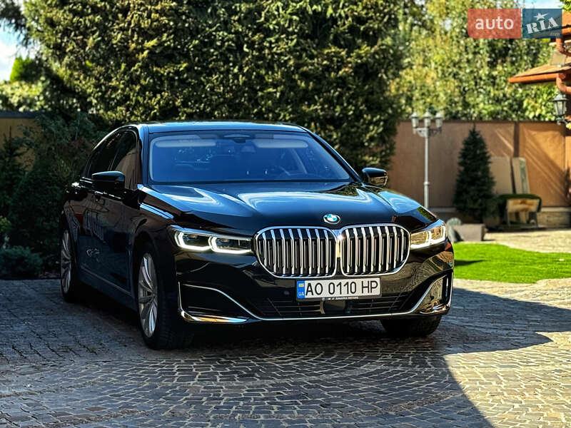 Седан BMW 7 Series 2020 в Мукачево