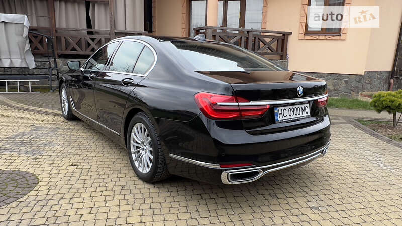 Седан BMW 7 Series 2016 в Львове