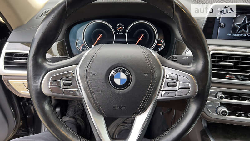 Седан BMW 7 Series 2016 в Львове
