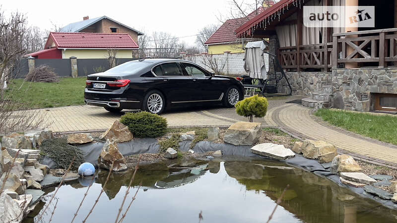 Седан BMW 7 Series 2016 в Львове