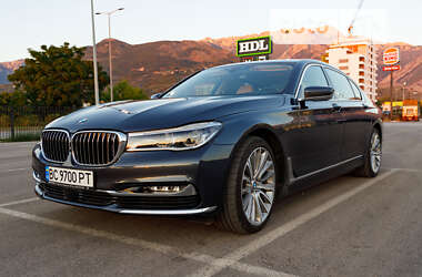 Седан BMW 7 Series 2015 в Львові