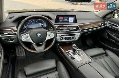 Седан BMW 7 Series 2016 в Ровно