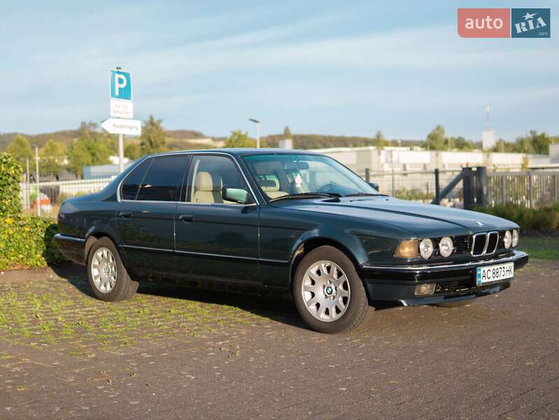 Седан BMW 7 Series 1990 в Луцке фото 2 Седан BMW 7 Series 1990 в Луцке