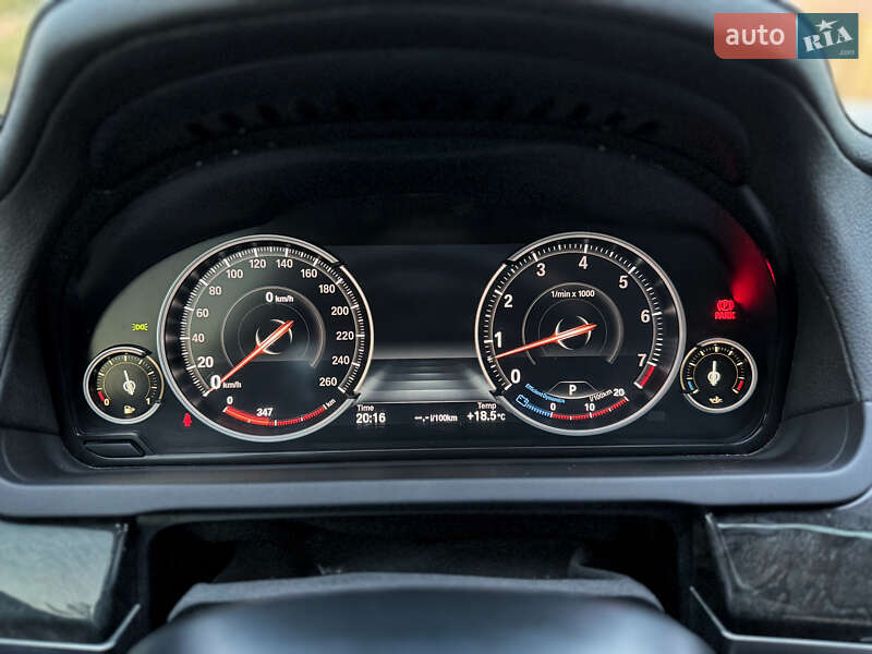 Седан BMW 7 Series 2013 в Чернівцях