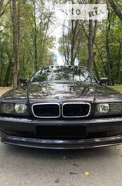 Седан BMW 7 Series 1995 в Черновцах