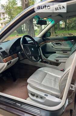 Седан BMW 7 Series 1995 в Черновцах