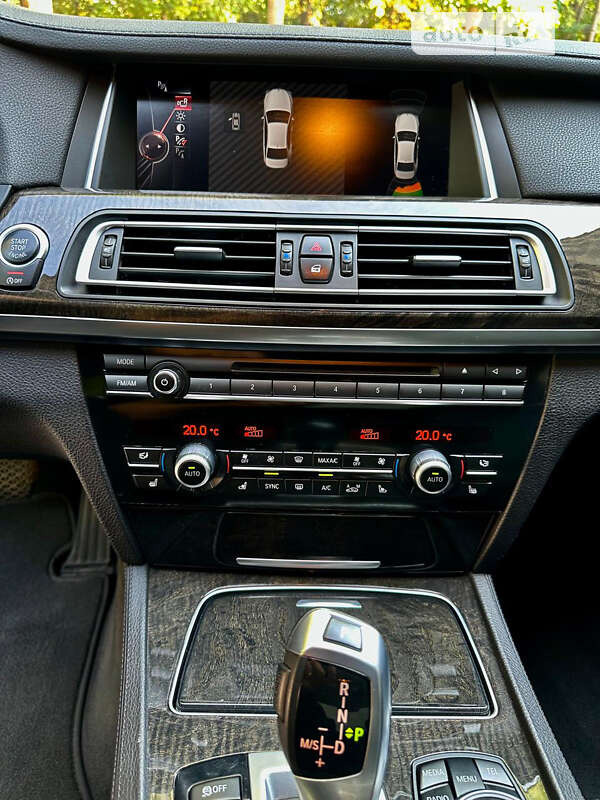 Седан BMW 7 Series 2014 в Шепетівці