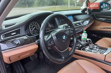 Седан BMW 7 Series 2011 в Рівному
