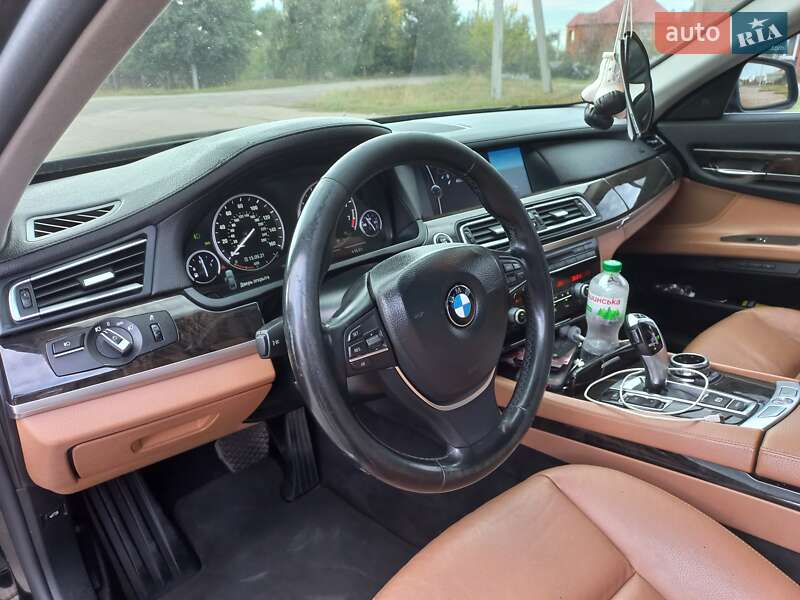 Седан BMW 7 Series 2011 в Ровно фото 7 Седан BMW 7 Series 2011 в Ровно