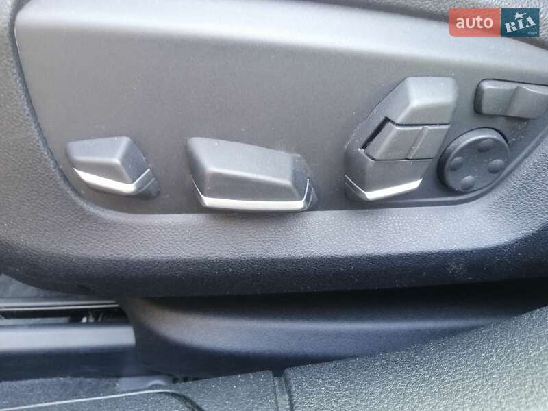 Седан BMW 7 Series 2013 в Львове фото 10 Седан BMW 7 Series 2013 в Львове