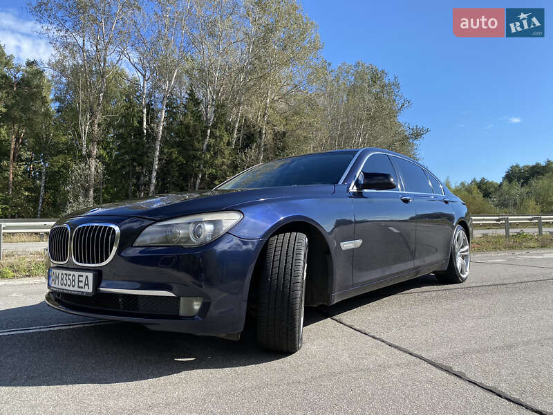 Седан BMW 7 Series 2010 в Житомире