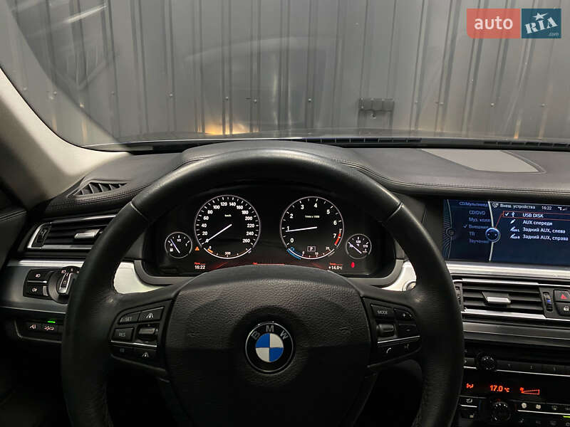 Седан BMW 7 Series 2010 в Житомире