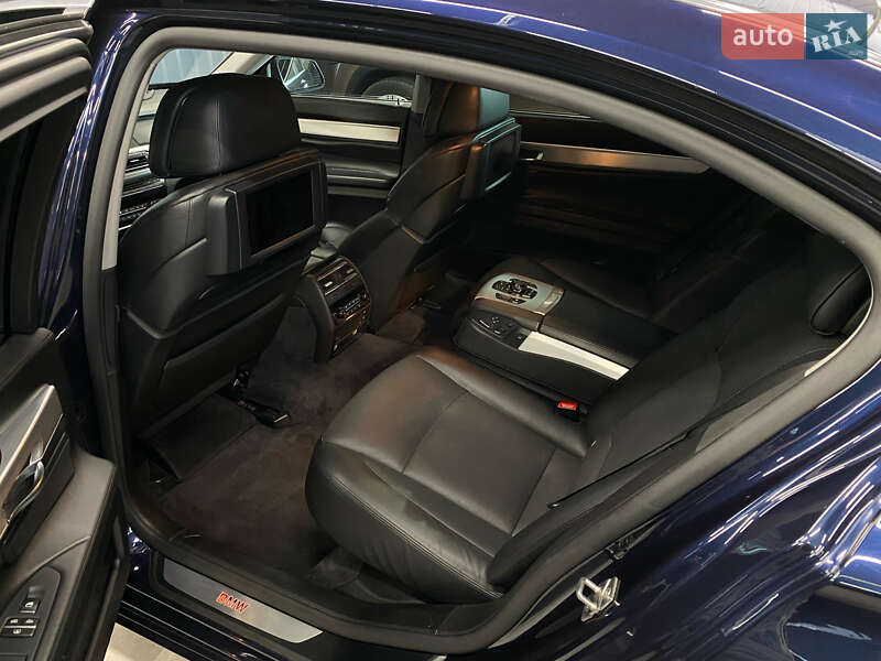 Седан BMW 7 Series 2010 в Житомире