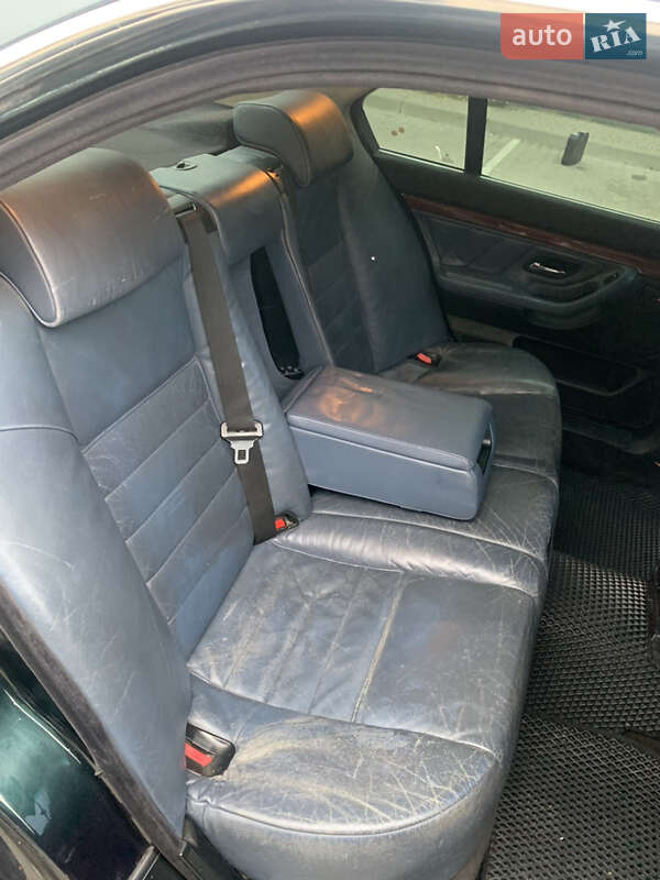 Седан BMW 7 Series 1995 в Жидачове