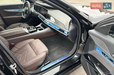 Седан BMW 7 Series 2024 в Полтаве