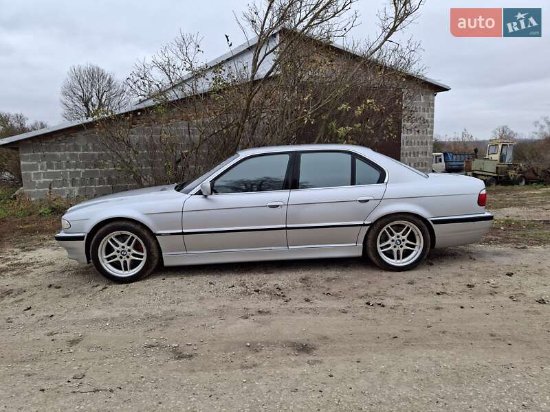 Седан BMW 7 Series 2001 в Хмельницькому