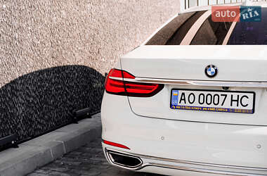 Седан BMW 7 Series 2016 в 