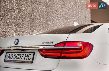 Седан BMW 7 Series 2016 в 