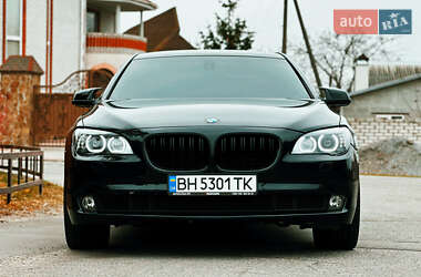 Седан BMW 7 Series 2011 в Кременчуці