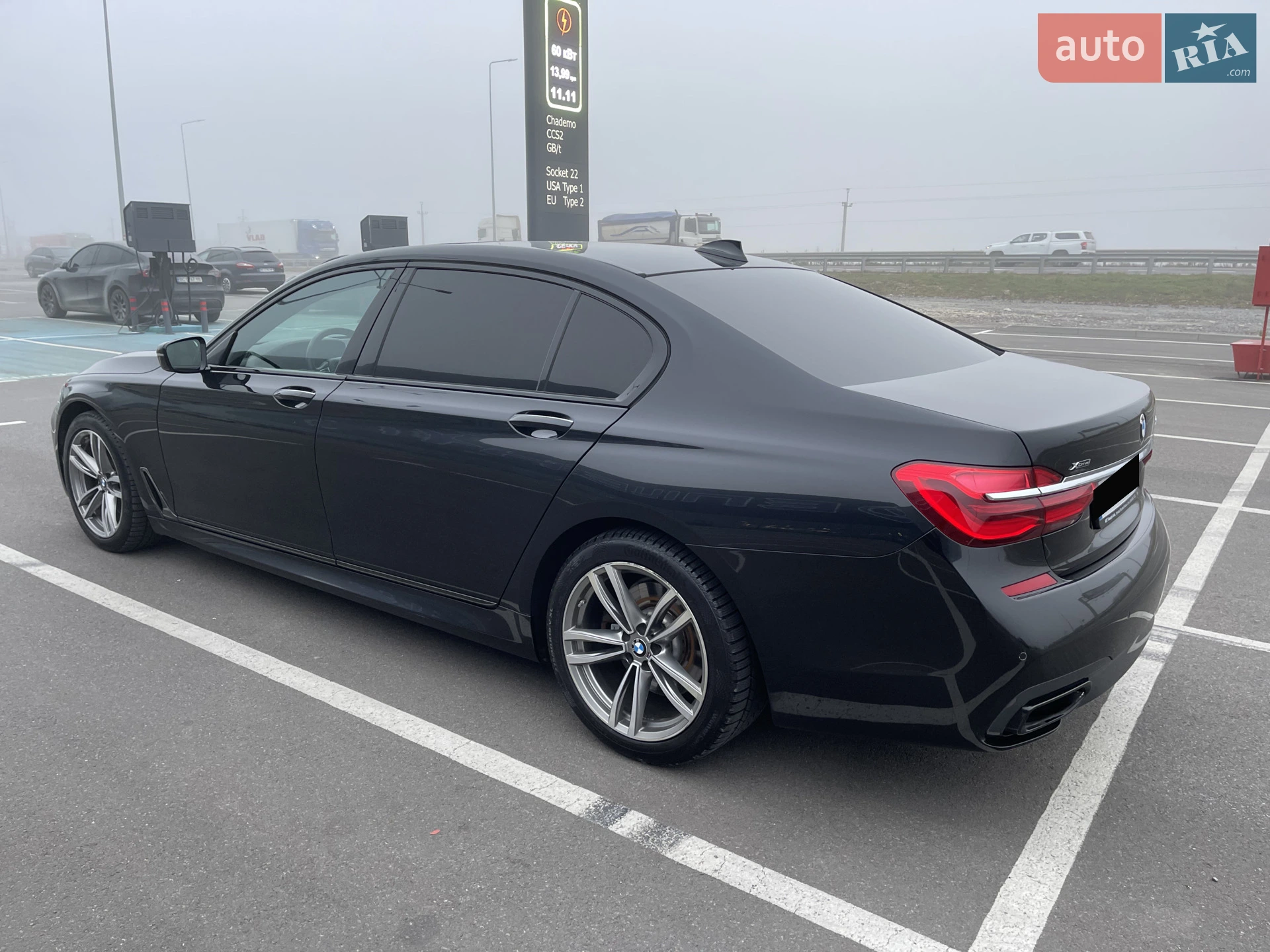 2017 BMW 7er - мініатюра 20