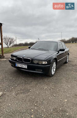 Седан BMW 7 Series 2000 в Кропивницком