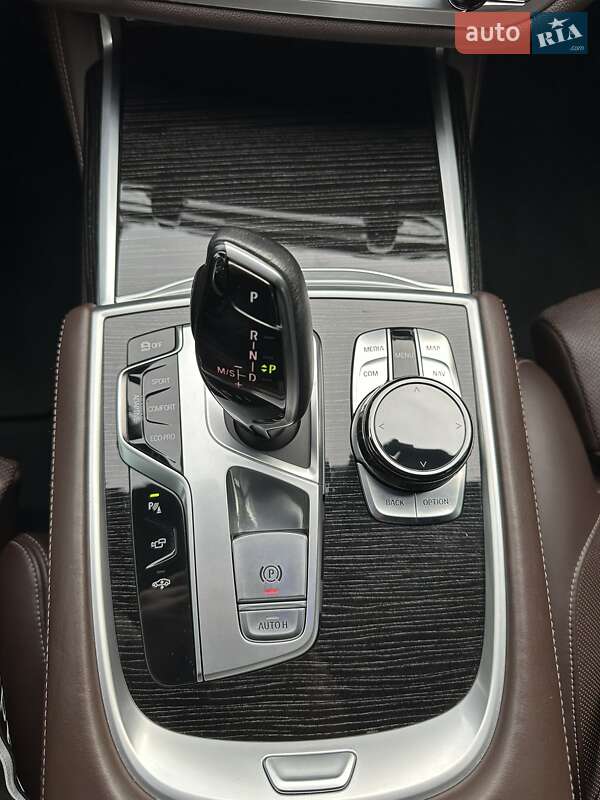 Седан BMW 7 Series 2017 в Виннице