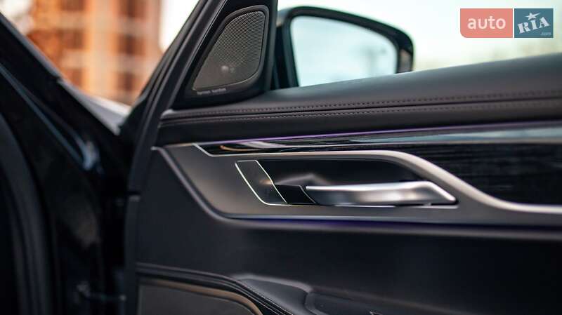 Седан BMW 7 Series 2021 в Чернівцях