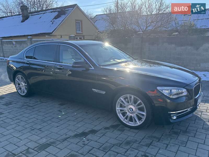 Седан BMW 7 Series 2014 в Черновцах