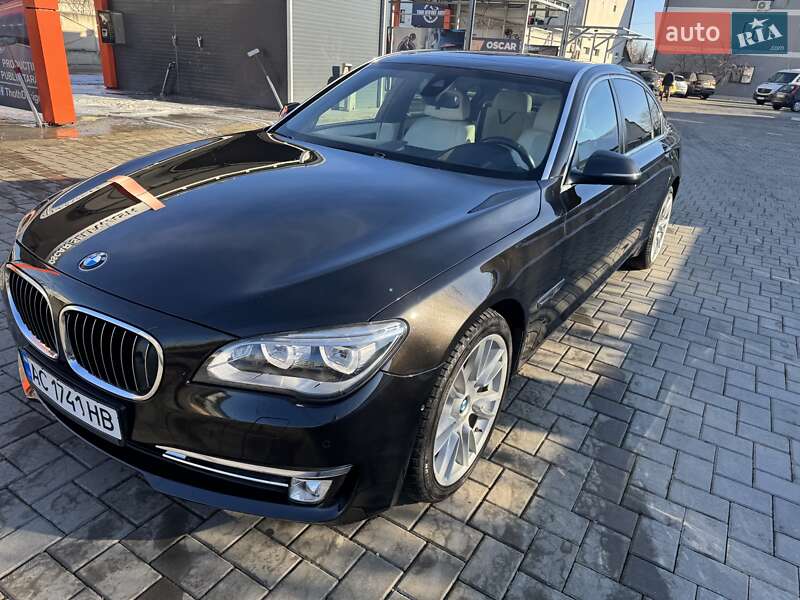 Седан BMW 7 Series 2014 в Черновцах