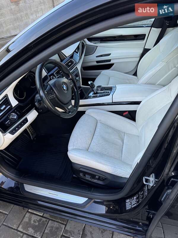 Седан BMW 7 Series 2014 в Черновцах