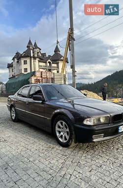 Седан BMW 7 Series 1995 в Буковеле