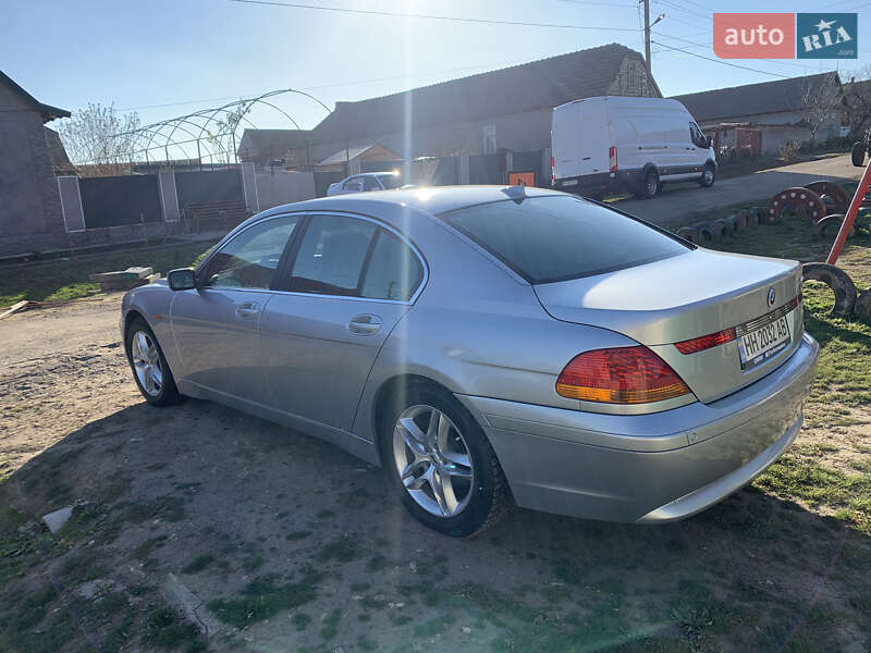 Седан BMW 7 Series 2002 в Сарате