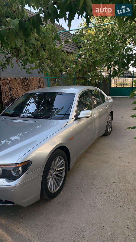 Седан BMW 7 Series 2002 в Сарате