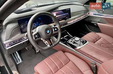 Седан BMW 7 Series 2023 в 