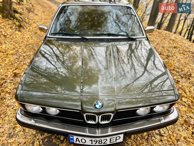 Седан BMW 7 Series 1982 в Хусті