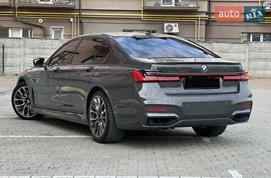 Седан BMW 7 Series 2020 в Ужгороде